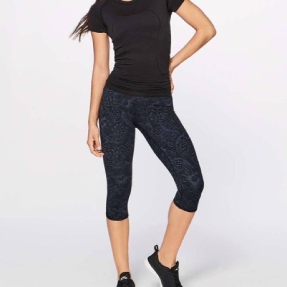 Lululemon Train Times Crop (17")